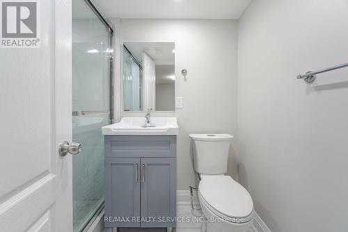 19 Horton Boulevard, Toronto, ON - Indoor Photo Showing Bathroom