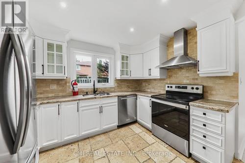 24 Dunstan Crescent, Vaughan, ON - Indoor Photo Showing Kitchen With Double Sink