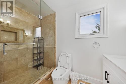 24 Dunstan Crescent, Vaughan, ON - Indoor Photo Showing Bathroom