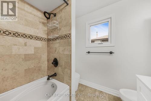 24 Dunstan Crescent, Vaughan, ON - Indoor Photo Showing Bathroom