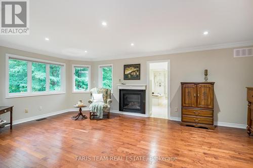 7 Nordic Trail, Oro-Medonte, ON - Indoor Photo Showing Living Room With Fireplace