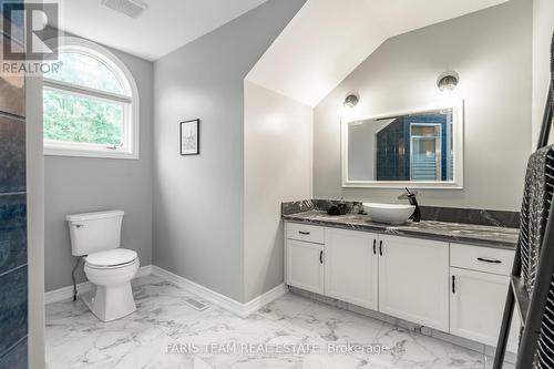 7 Nordic Trail, Oro-Medonte, ON - Indoor Photo Showing Bathroom