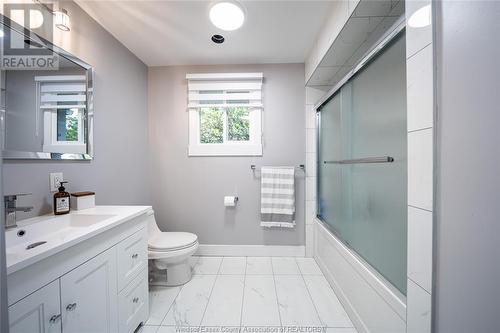 224 Caruhel, Lakeshore, ON - Indoor Photo Showing Bathroom