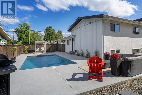 475 Eldorado Road, Kelowna, BC - Outdoor With In Ground Pool With Exterior