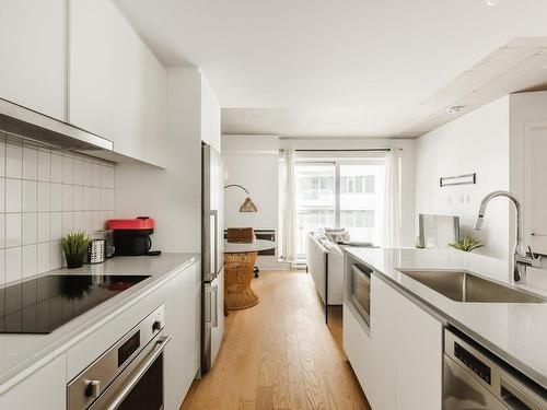 Kitchen - 408-100 Rue Murray, Montréal (Le Sud-Ouest), QC - Indoor Photo Showing Kitchen With Upgraded Kitchen