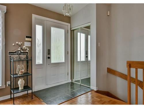 Hall d'entrÃ©e - 1643 Rue Gabrielle-Roy, Sainte-Julie, QC - Indoor Photo Showing Other Room