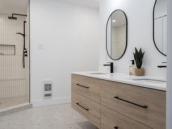 Ensuite bathroom - 