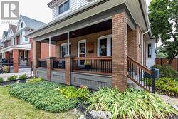 14 GLENDALE Avenue N  Hamilton, ON L8L 7J3