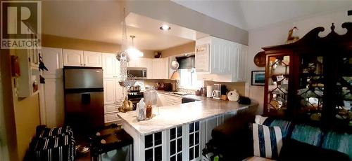 324 Rantz Road, Petawawa, ON - Indoor Photo Showing Kitchen