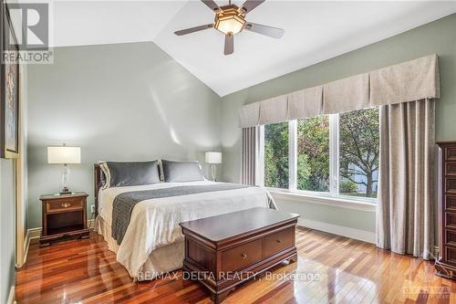 137 Beaumont Avenue, Prescott And Russell, ON - Indoor Photo Showing Bedroom