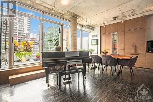 383 Cumberland Street Unit#Ph910, Ottawa, ON - Indoor Photo Showing Dining Room