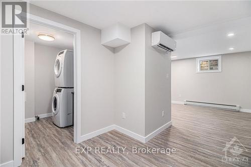 B - 1513 Queenswood Crescent, Ottawa, ON - Indoor Photo Showing Laundry Room