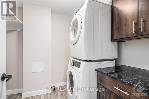 B - 1513 Queenswood Crescent, Ottawa, ON - Indoor Photo Showing Laundry Room