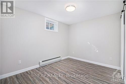 B - 1513 Queenswood Crescent, Ottawa, ON - Indoor Photo Showing Other Room