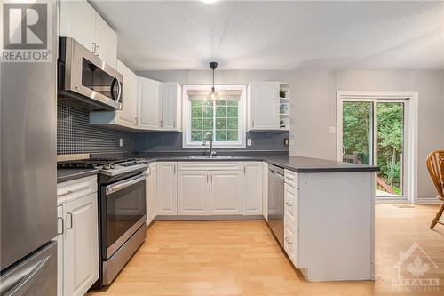 1030 Ford Road, Perth, ON - Indoor Photo Showing Kitchen