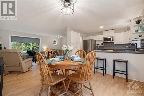 1030 Ford Road, Perth, ON - Indoor Photo Showing Dining Room