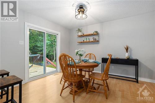 1030 Ford Road, Perth, ON - Indoor Photo Showing Dining Room