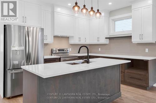 86 Duncan Street, Centre Hastings, ON - Indoor Photo Showing Kitchen With Double Sink With Upgraded Kitchen