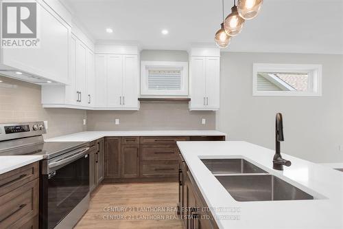 86 Duncan Street, Centre Hastings, ON - Indoor Photo Showing Kitchen With Double Sink