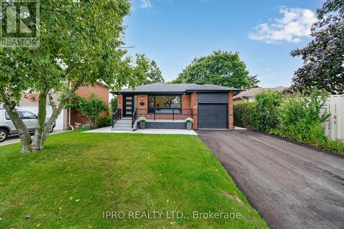 5 Rowse Crescent, Toronto, ON - Outdoor