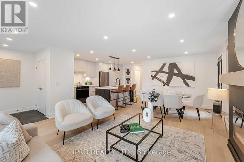 5 Rowse Crescent, Toronto, ON - Indoor Photo Showing Living Room