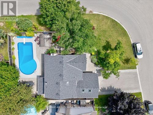 865 Anderson Avenue, Milton, ON - Outdoor With In Ground Pool