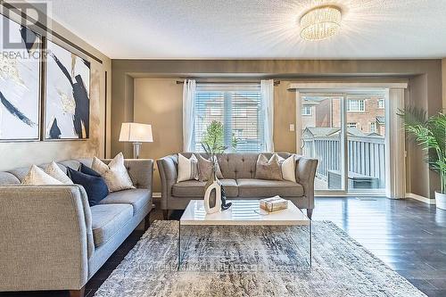 44 Napoleon Crescent, Brampton, ON - Indoor Photo Showing Living Room