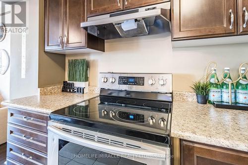 44 Napoleon Crescent, Brampton, ON - Indoor Photo Showing Kitchen