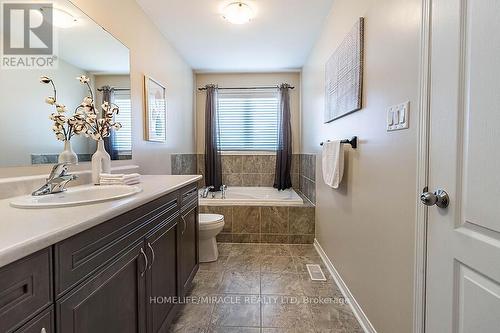 44 Napoleon Crescent, Brampton, ON - Indoor Photo Showing Bathroom