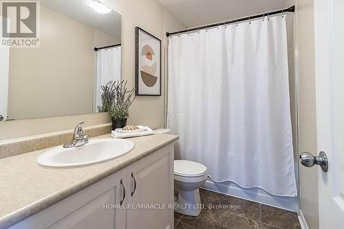 44 Napoleon Crescent, Brampton, ON - Indoor Photo Showing Bathroom