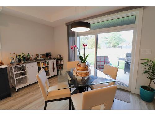 929 Waterloo Crescent, Castlegar, BC - Indoor Photo Showing Dining Room