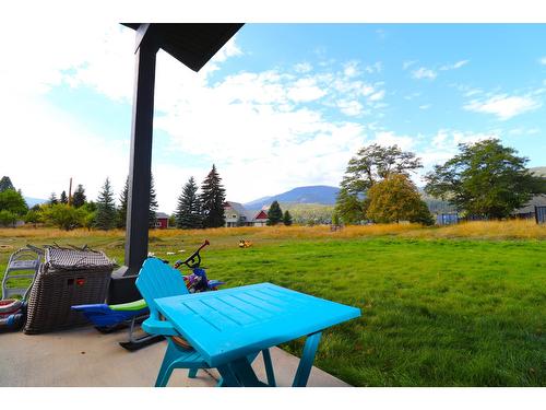 929 Waterloo Crescent, Castlegar, BC - Outdoor With View