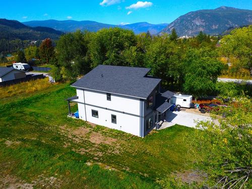 929 Waterloo Crescent, Castlegar, BC - Outdoor With View