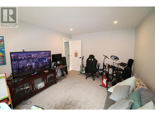 929 Waterloo  Crescent, Castlegar, BC - Indoor Photo Showing Other Room