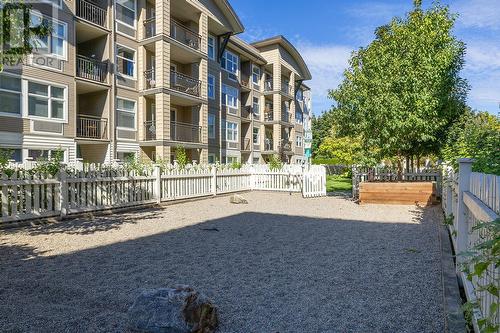 547 Yates Road Unit# 310, Kelowna, BC - Outdoor With Facade