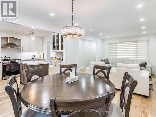 40 Devonshire Drive, Brampton, ON - Indoor Photo Showing Dining Room