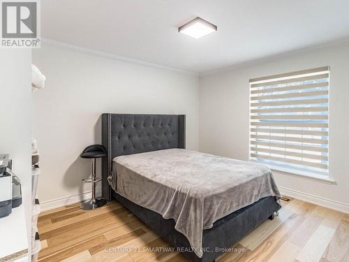 40 Devonshire Drive, Brampton, ON - Indoor Photo Showing Bedroom