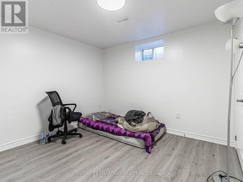 40 Devonshire Drive, Brampton, ON - Indoor Photo Showing Bedroom