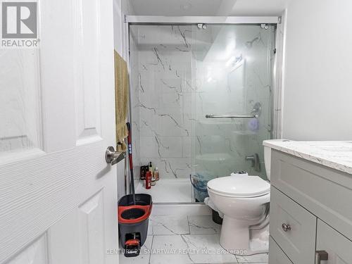 40 Devonshire Drive, Brampton, ON - Indoor Photo Showing Bathroom