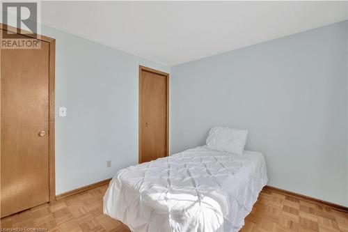 3770 Huntington Avenue, Windsor, ON - Indoor Photo Showing Bedroom