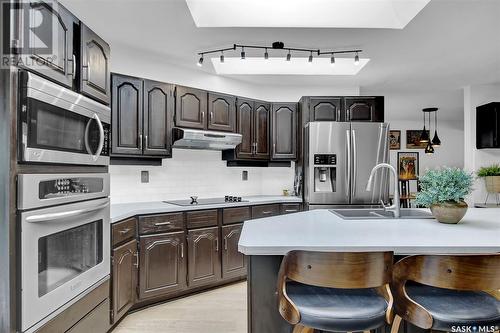 3113 Grant Road, Regina, SK - Indoor Photo Showing Kitchen With Double Sink With Upgraded Kitchen