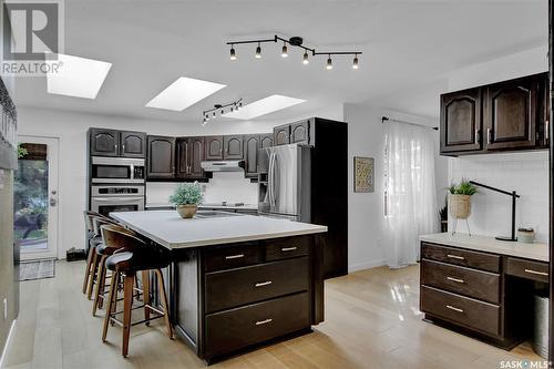 3113 Grant Road, Regina, SK - Indoor Photo Showing Kitchen