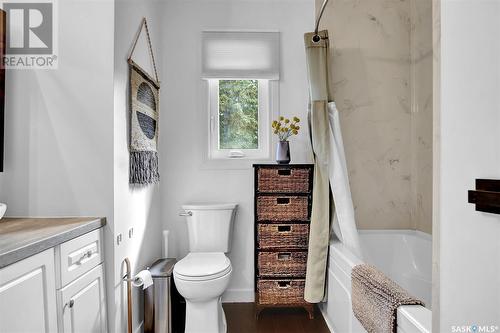 3113 Grant Road, Regina, SK - Indoor Photo Showing Bathroom