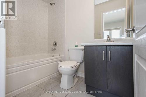 34 - 470 Linden Drive, Cambridge, ON - Indoor Photo Showing Bathroom