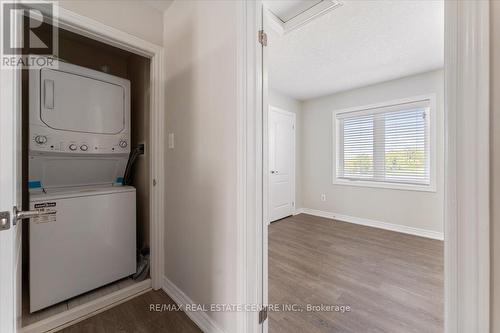 34 - 470 Linden Drive, Cambridge, ON - Indoor Photo Showing Laundry Room