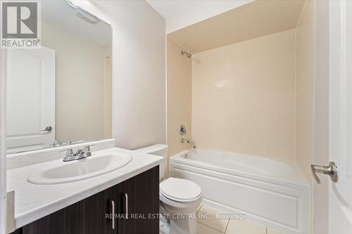 34 - 470 Linden Drive, Cambridge, ON - Indoor Photo Showing Bathroom