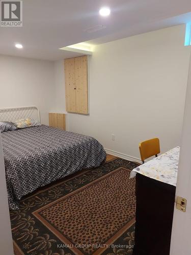 Bsmt - 53 Hawkes Drive, Richmond Hill, ON - Indoor Photo Showing Bedroom