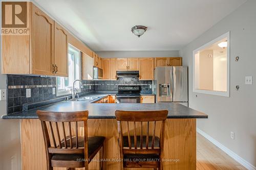 29 Melville Court, Oro-Medonte, ON - Indoor Photo Showing Kitchen