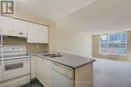 714 - 109 Front Street E, Toronto, ON - Indoor Photo Showing Kitchen With Double Sink