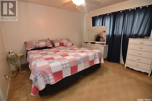 806 6Th Street W, Nipawin, SK - Indoor Photo Showing Bedroom